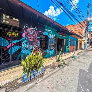  Pensión Canela Colombia